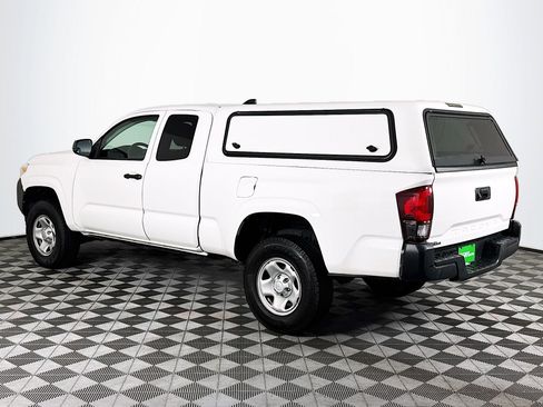 Used 2020 Toyota Tacoma SR RWD image 6