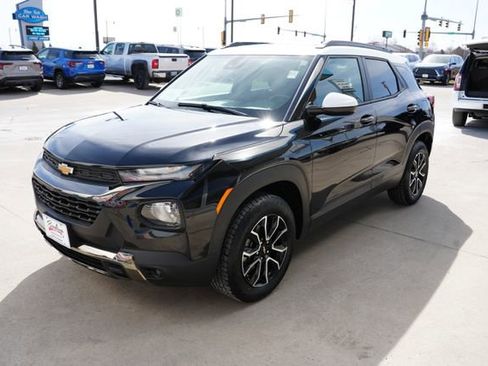 Used 2023 Chevrolet TrailBlazer ACTIV w/ Sun and Liftgate Package image 30