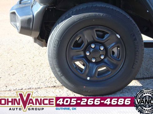 Used 2022 Jeep Wrangler Sport image 14