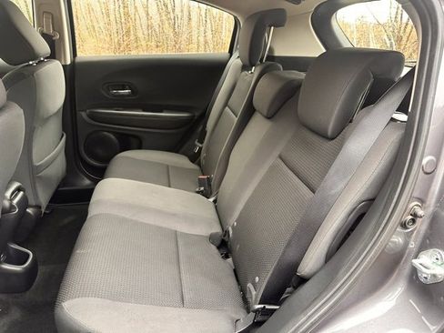 Used 2021 Honda HR-V LX image 16