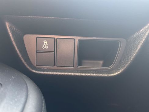 Used 2025 Honda HR-V LX image 8