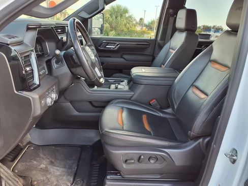 Used 2024 GMC Sierra 2500 AT4 w/ Technology Package image 25