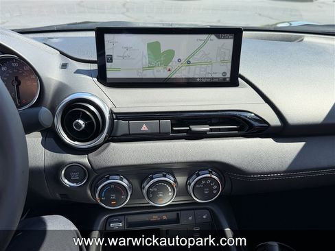 Used 2026 MAZDA MX-5 Miata RF Grand Touring w/ Weather Package RWD image 8