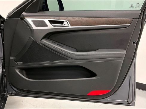 Used 2015 Hyundai Genesis 5.0 w/ Option Group 05 image 23