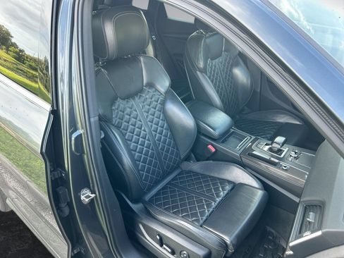 Used 2018 Audi SQ5 Prestige w/ Prestige Package AWD/4WD image 33