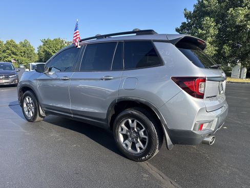 Used 2022 Honda Passport TrailSport image 3