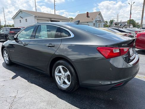 Used 2017 Chevrolet Malibu LS FWD image 5