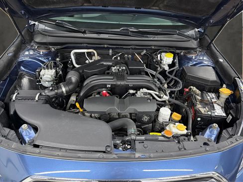 Used 2019 Subaru Outback 2.5i Limited AWD/4WD image 9