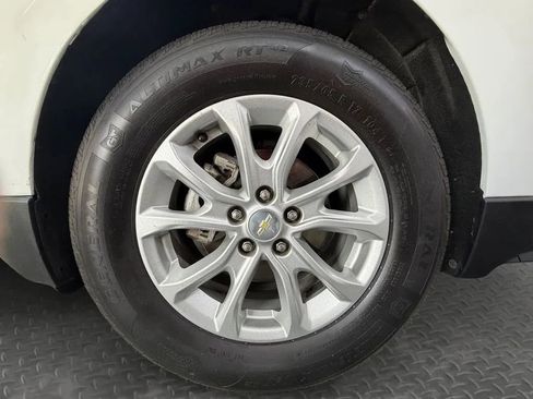 Used 2019 Chevrolet Equinox LS w/ LPO, Cargo Package FWD image 9