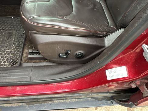 Used 2014 Jeep Cherokee Trailhawk w/ Technology Group image 17