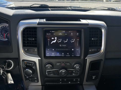 Used 2018 RAM 1500 Big Horn image 12
