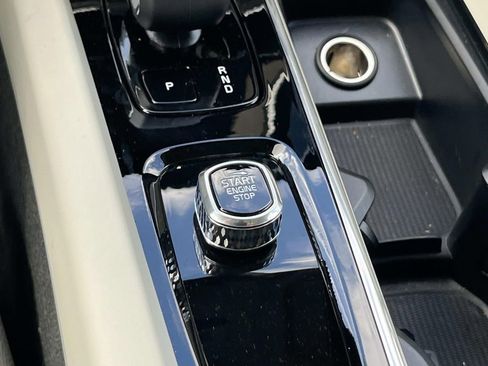 Used 2025 Volvo XC60 T8 Plus w/ Protection Package Premier image 36