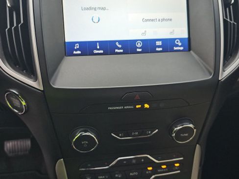 Used 2019 Ford Edge SEL w/ Equipment Group 201A AWD/4WD image 8