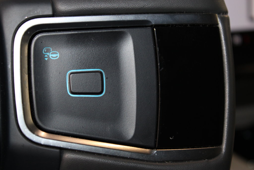 Used 2025 Ford Expedition Max Active AWD/4WD image 23