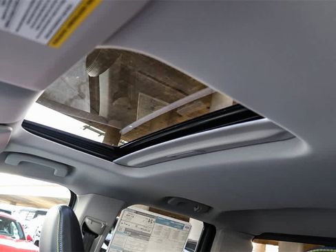 New 2026 Ford Maverick Lobo image 24