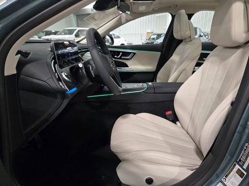 New 2026 Mercedes-Benz E 450 4MATIC Sedan image 3