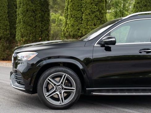 Used 2022 Mercedes-Benz GLS 580 4MATIC image 10