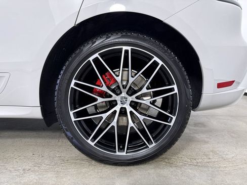 Certified 2025 Porsche Macan S AWD/4WD image 14