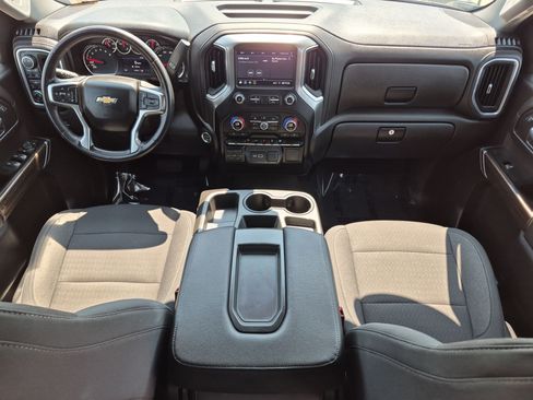 Certified 2021 Chevrolet Silverado 1500 LT AWD/4WD image 26