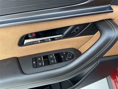 Used 2025 MAZDA CX-70 3.3 Turbo S w/ Premium Plus image 23