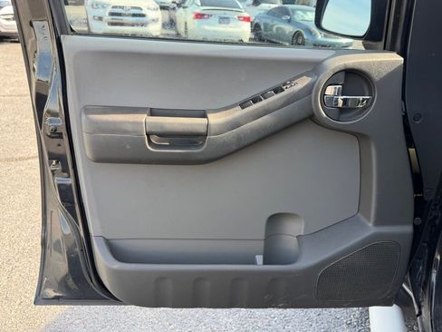 Used 2012 Nissan Xterra S w/ Value Package image 12