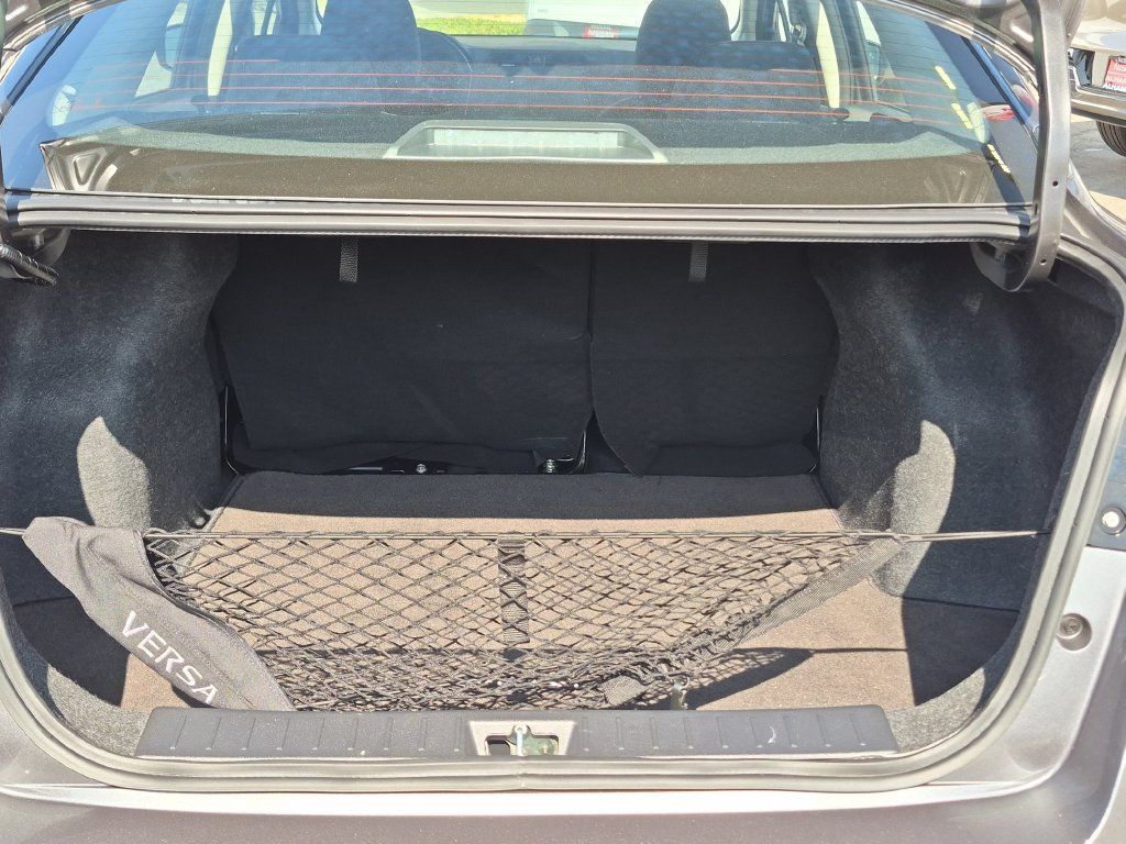 Certified 2025 Nissan Versa SR w/ Trunk Package FWD image 29