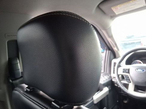 Used 2019 Ford F250 Lariat w/ Chrome Package image 13