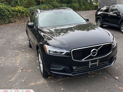 Used 2018 Volvo XC60 T5 Momentum w/ Vision Package