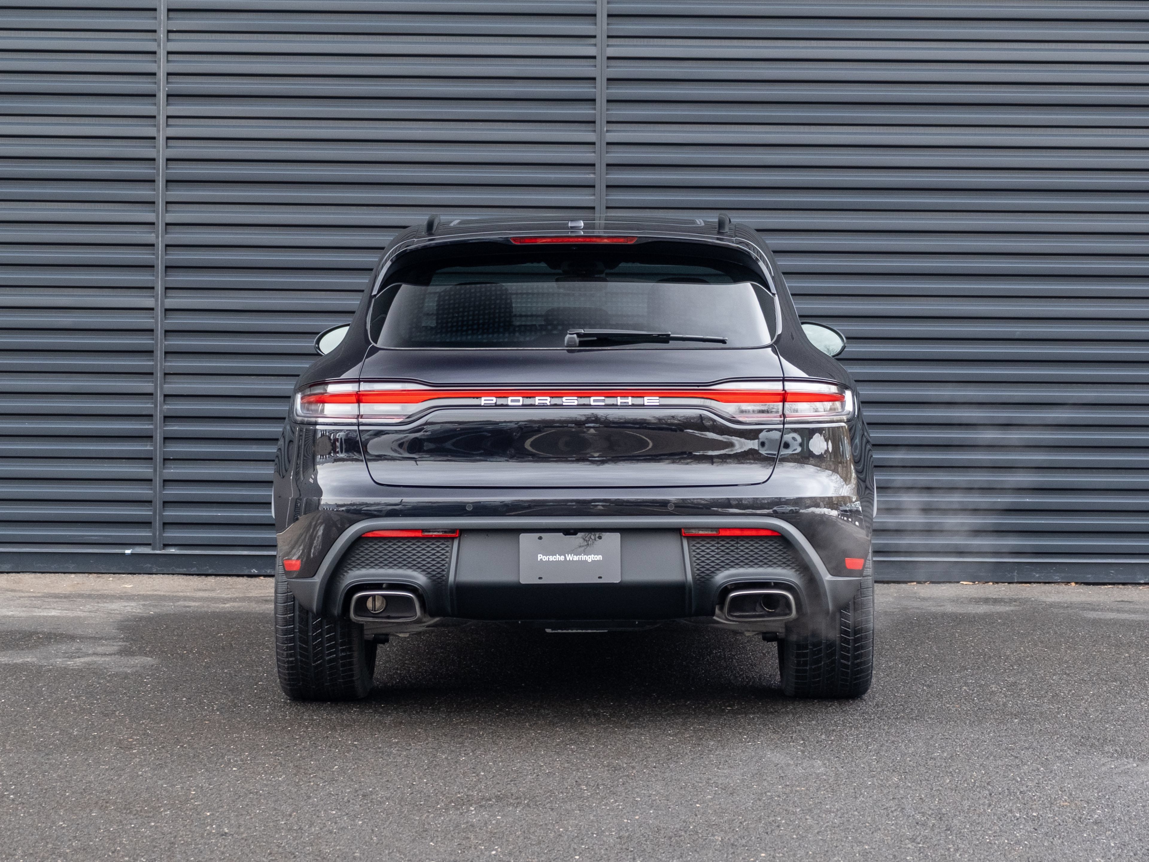 Certified 2026 Porsche Macan AWD/4WD image 7