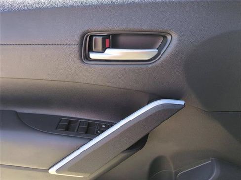 Certified 2025 Toyota Corolla Cross XLE w/ Convenience Package FWD image 11