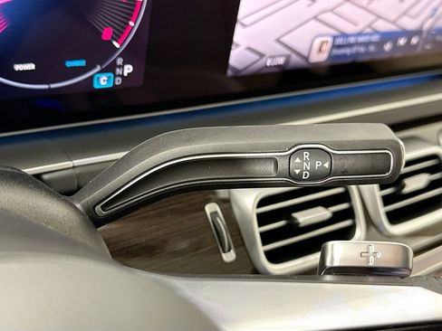 New 2026 Mercedes-Benz GLS 450 4MATIC image 17