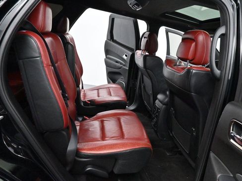 Used 2018 Dodge Durango SRT w/ SRT Interior Appearance Group image 36