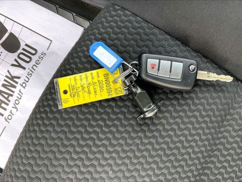 Used 2020 Nissan Rogue Sport S AWD/4WD image 11