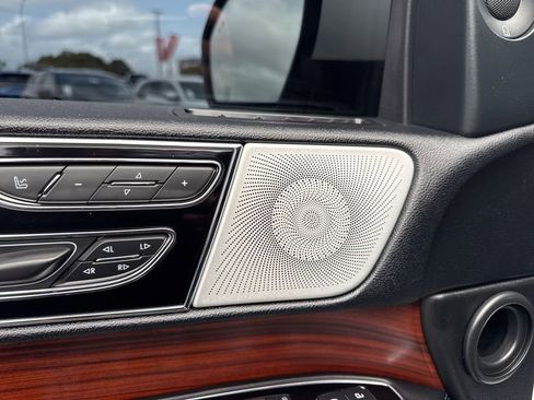 Used 2020 Lincoln Navigator L Reserve w/ Equipment Group 208A Reserve image 15