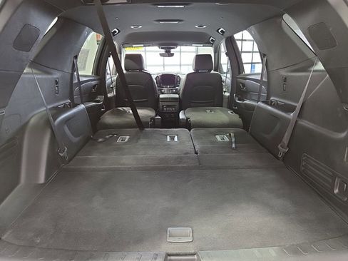 Used 2022 Chevrolet Traverse Premier image 44