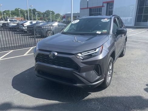 Certified 2024 Toyota RAV4 LE AWD/4WD image 4