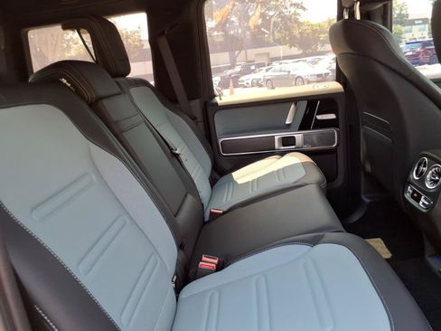 Used 2025 Mercedes-Benz G 550 image 26