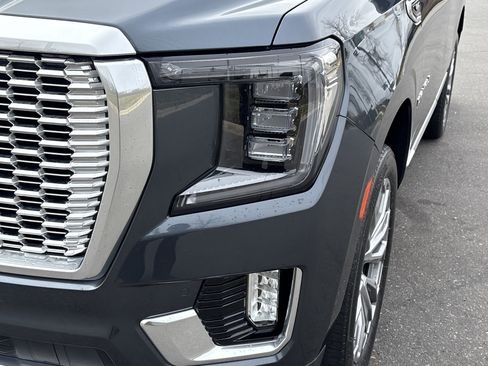 Used 2021 GMC Yukon Denali image 11