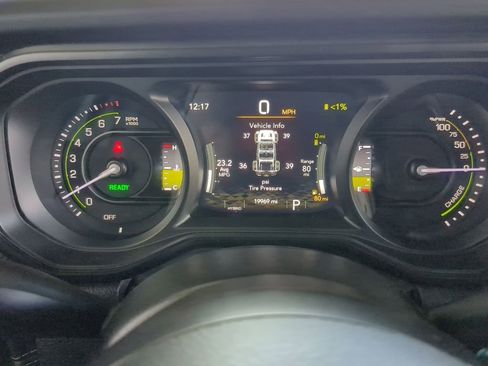 Used 2024 Jeep Wrangler Unlimited Rubicon 4xe image 15