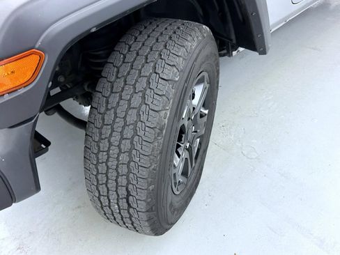 Used 2019 Jeep Wrangler Unlimited Sport S AWD/4WD image 22
