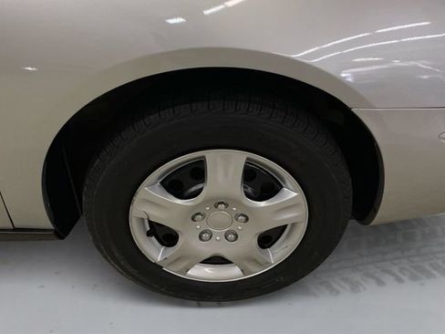 Used 2007 Buick LaCrosse CX FWD image 16