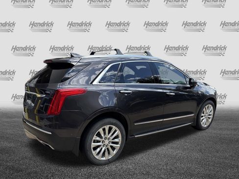 Used 2017 Cadillac XT5 Platinum w/ Driver Assist Package AWD/4WD image 10