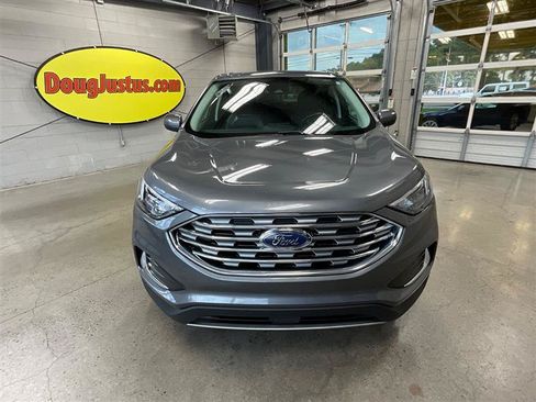Used 2022 Ford Edge SEL w/ Cargo Accessory Package AWD/4WD image 8