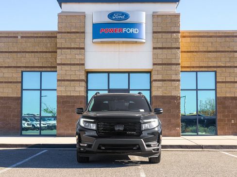 Used 2024 Honda Passport Black Edition image 3