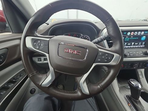 Used 2018 GMC Acadia SLT image 20