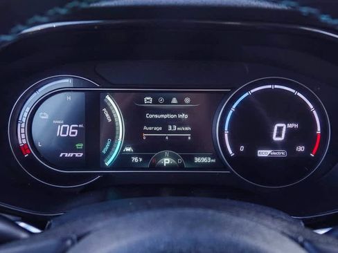 Certified 2022 Kia Niro EX Premium image 23