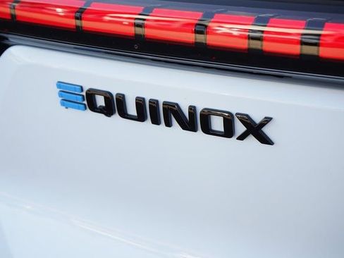 New 2025 Chevrolet Equinox EV LT FWD image 13