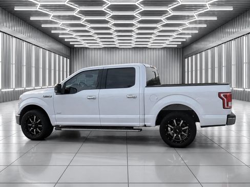 Used 2016 Ford F150 XLT w/ Equipment Group 302A Luxury RWD image 4