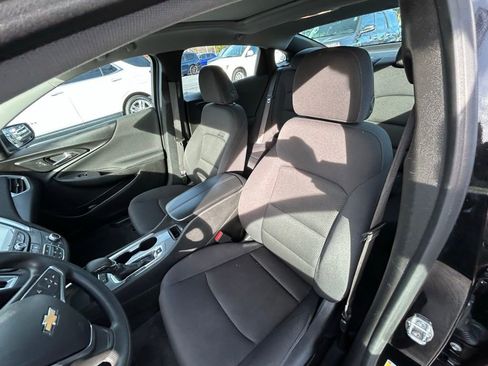 Used 2024 Chevrolet Malibu LT image 28