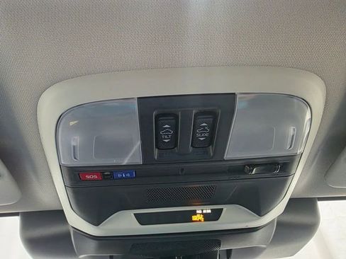 Certified 2025 Subaru Crosstrek 2.0i Premium image 22